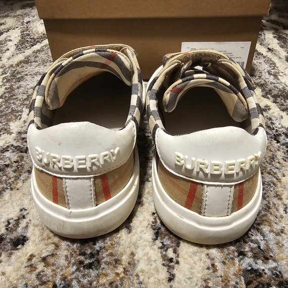 Burberry shoes-size 26 - Picture 4 of 5